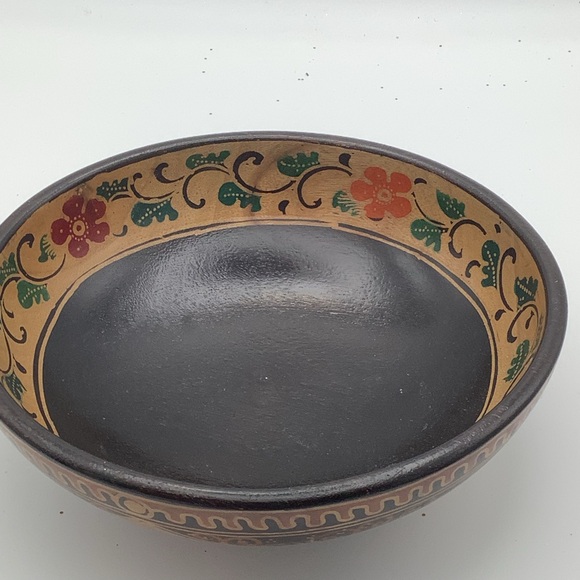 Handcrafted Batik Decorative Wood Bowl - Picture 6 of 16